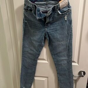 Skinny ankle jeans from Abercrombie & Fitch.